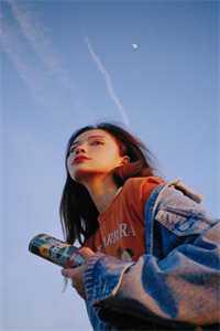 女主角季若愚